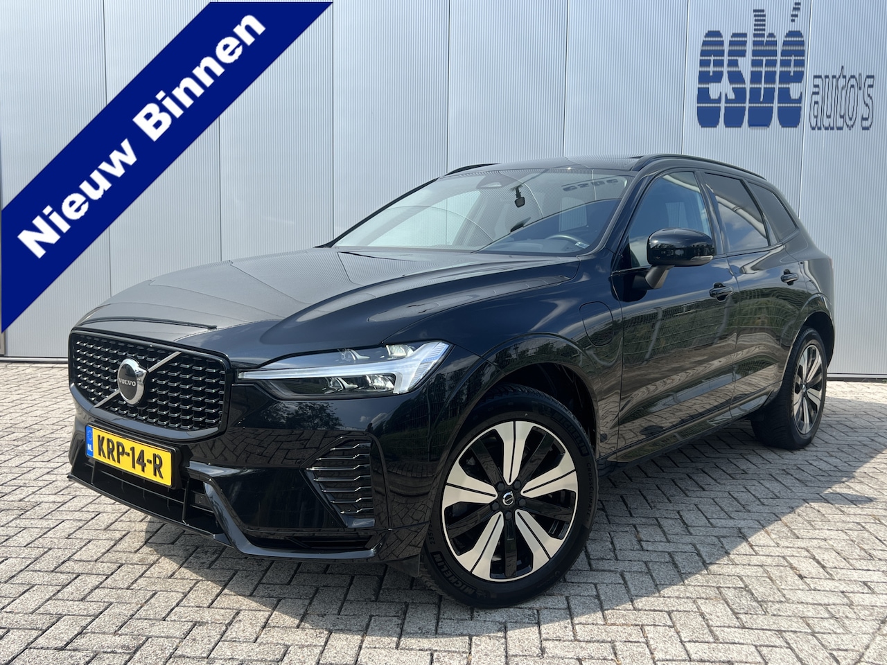 Volvo XC60 - 2.0 T6 350 Pk AWD Plus Dark Navigatie Panoramdak Elek Comfortstoelen Leder Stoel+ Stuurver - AutoWereld.nl