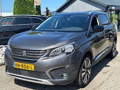 Peugeot 5008 - 1.2 Benzine Allure 7-Persoons 2018 Trekhaak NL Auto