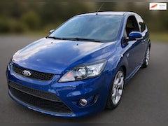 Ford Focus - 2.5 ST Xenon Clima Stoelv. 18"