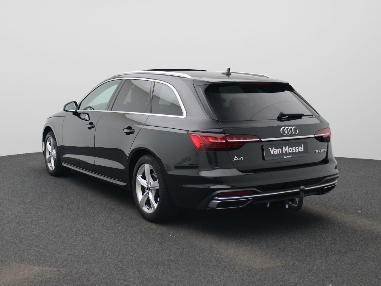Audi A4 Avant - 35 TFSI Pro Line | PANORAMADAK | LEDER | MEMORY | CAMERA | TREKHAAK - AutoWereld.nl