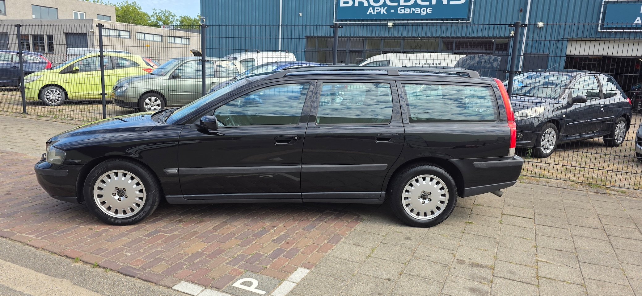 Volvo V70 - 2.4