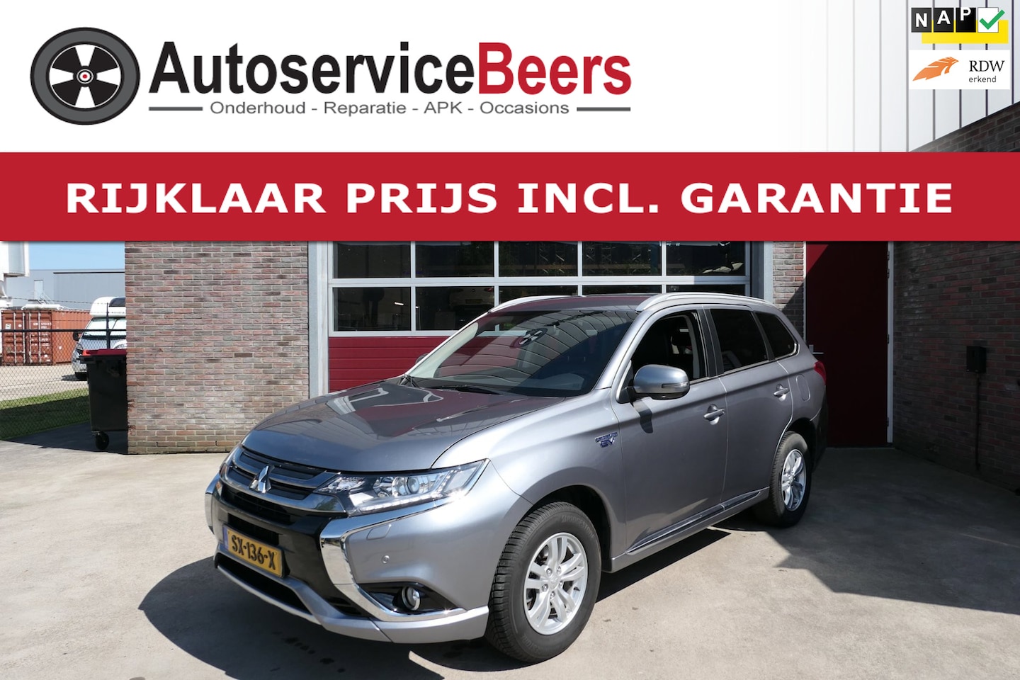 Mitsubishi Outlander - 2.0 PHEV Pure 2.0 PHEV Pure, Camera, Trekhaak, Halfleder, Climate , Cruise, Rijklaarprijs incl. garantie - AutoWereld.nl