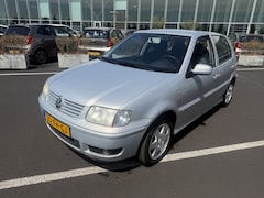 Volkswagen Polo - 1.4-16V Trendline