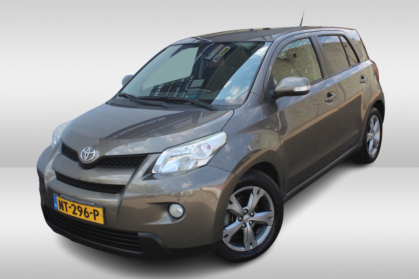 Toyota Urban Cruiser - 1.3 VVT-i Aspiration 1.3 VVT-i Aspiration - AutoWereld.nl