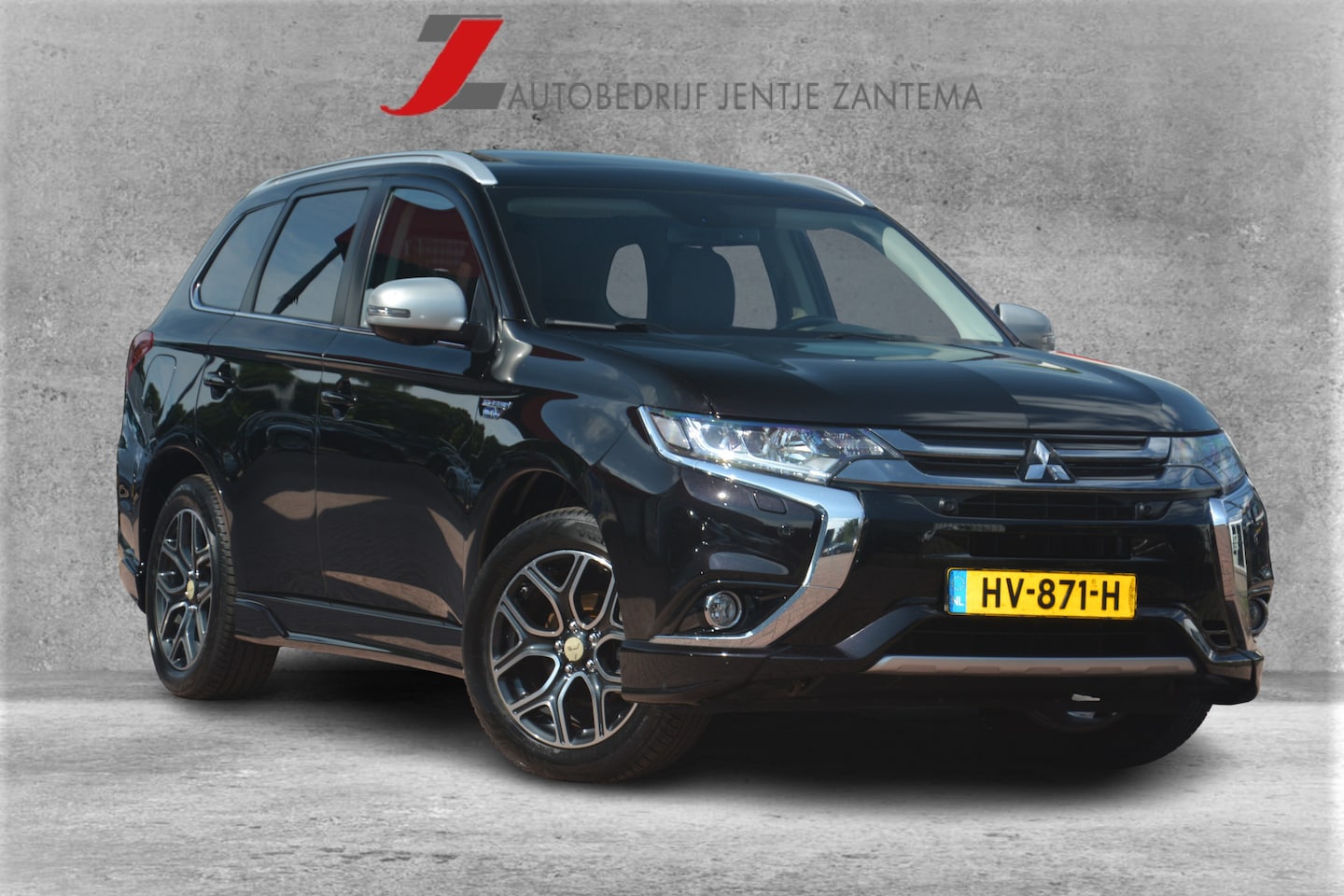 Mitsubishi Outlander - 2.0 PHEV instyle+ Nederlandse auto 152887 NAP laatste beurt bij 151000km zeer compleet met - AutoWereld.nl