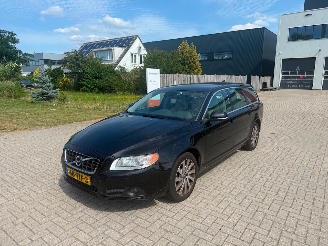 Volvo V70 - 2.0 D3 Limited Edition AUTOMAAT LEER CLIMA ZWART 2012 - AutoWereld.nl
