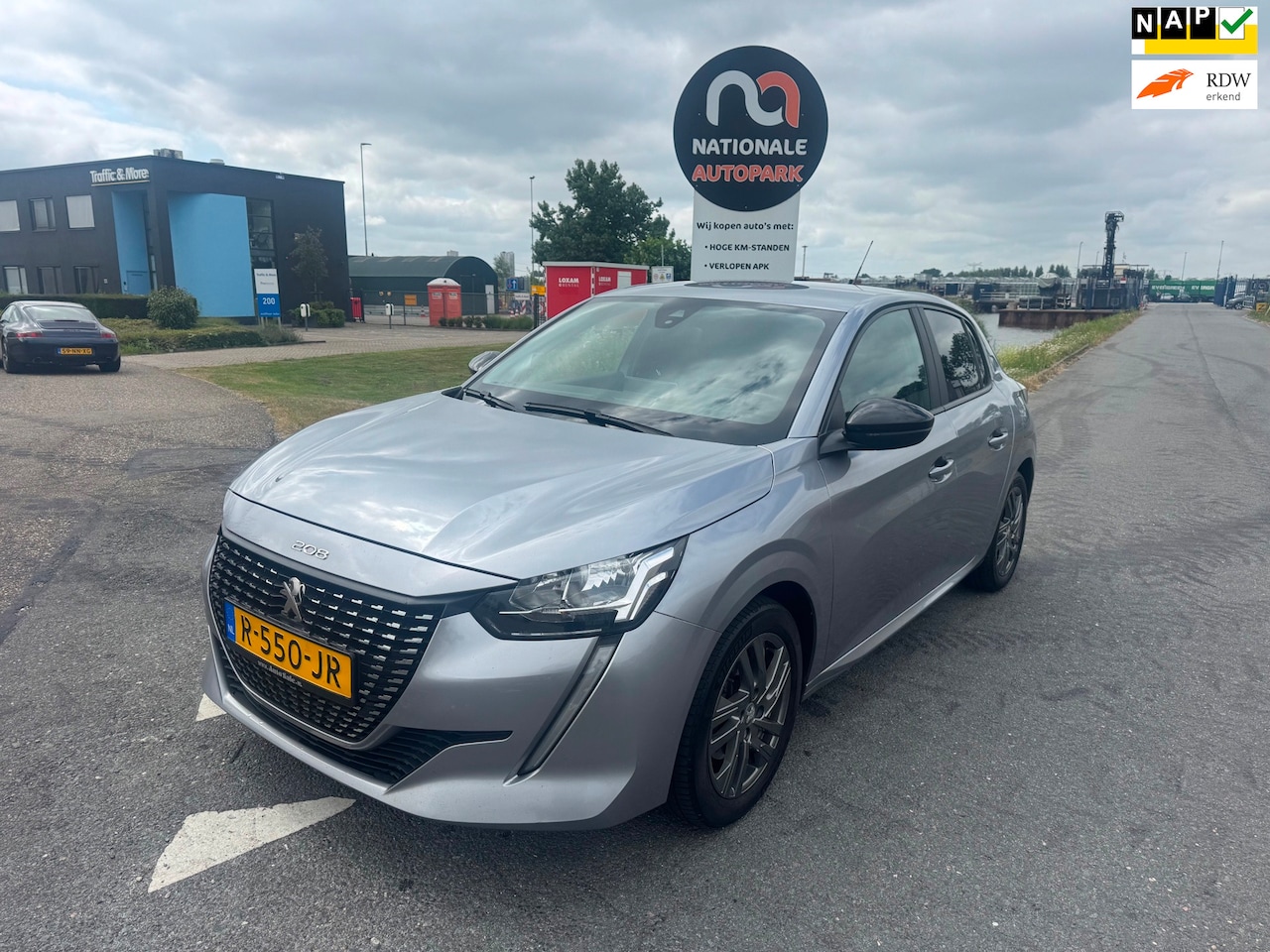 Peugeot 208 - | 2022 | 1.2 PureTech Active Pack | Automaat | Export en Handel - AutoWereld.nl