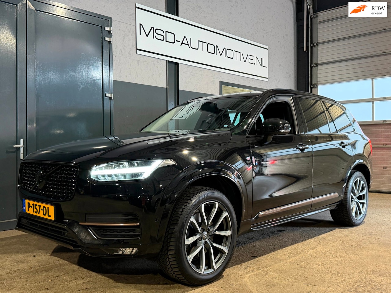 Volvo XC90 - 2.0 T6 AWD Inscription 7 persoons B&W Audio - AutoWereld.nl