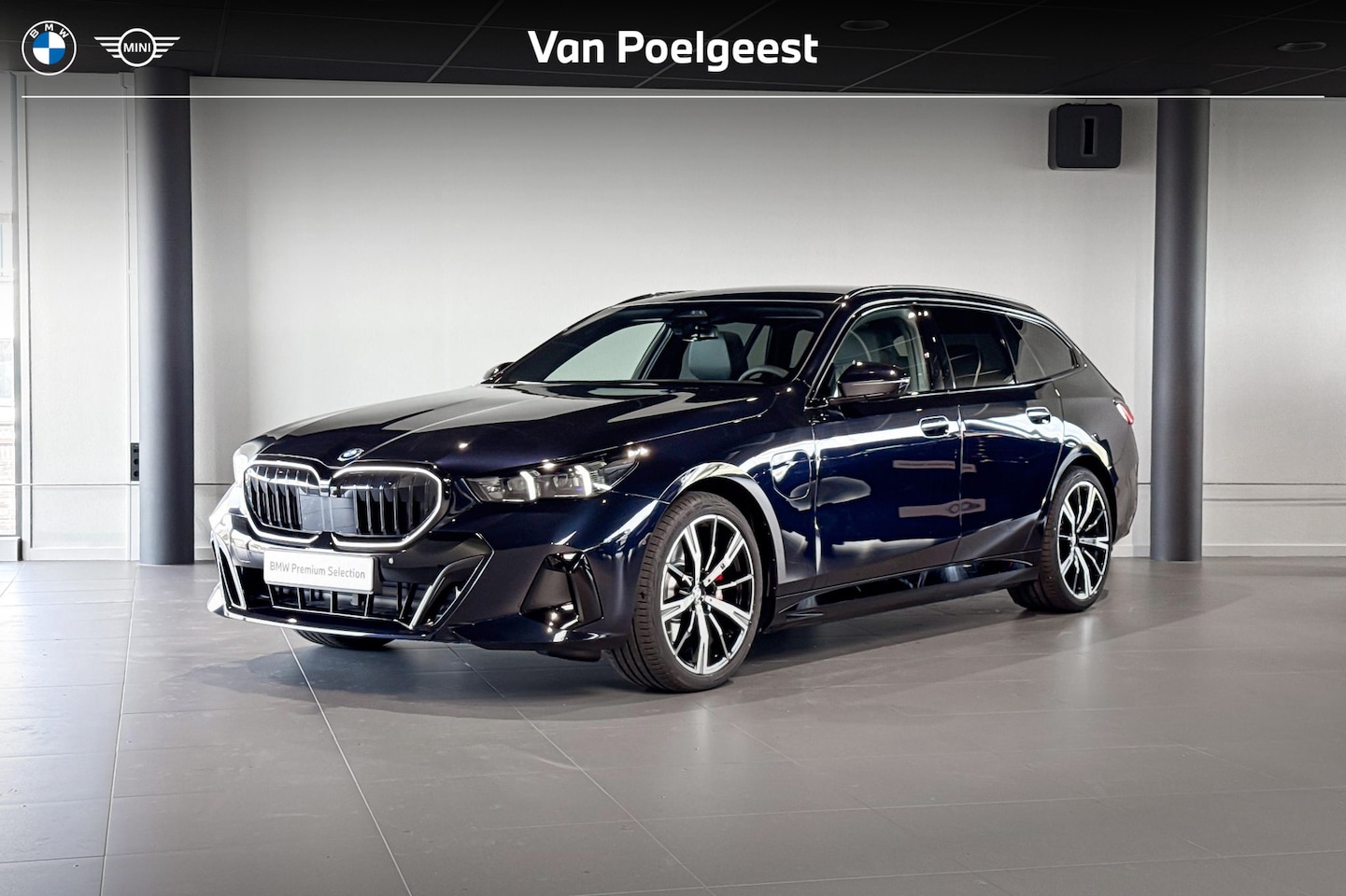 BMW 5-serie Touring - 530e M Sport Edition | M Sport Pro | Glazen Panoramadak | Stoelverwarming | Head-Up Displa - AutoWereld.nl