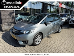 Honda Jazz - 1.3 i-VTEC Trend | Navigatie | Parkeersensoren | Stoelverw