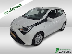 Toyota Aygo - 1.0 VVT-i x-play 1e-Eig. & Dealer-Onderh. BOVAG-Garantie. NL-Auto