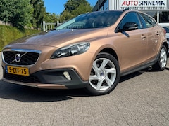 Volvo V40 Cross Country - 1.6 T4 Momentum | All Season | Climate Control | PDC |