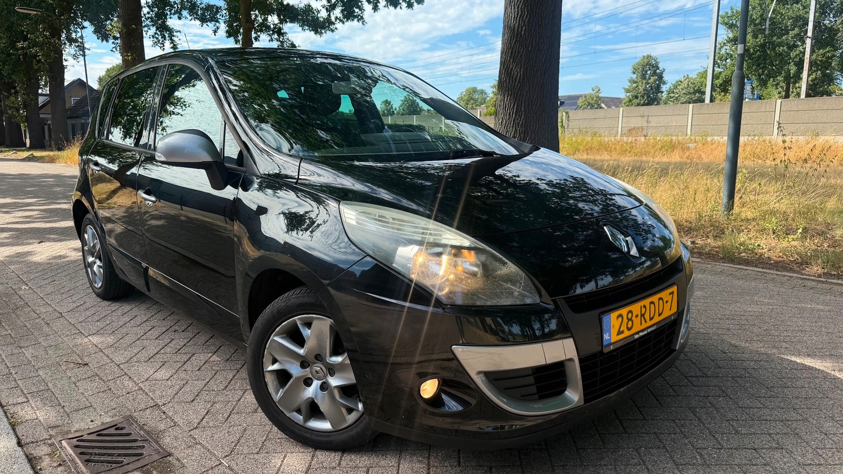 Renault Scénic - 1.6 Parisiènne 2011 APK AIRCO - AutoWereld.nl