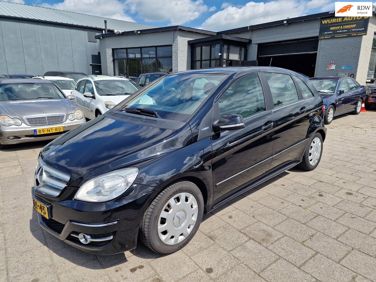 Mercedes-Benz B-klasse - 180 BlueEFFICIENCY Business CLass/Apk 30-05-2027 - AutoWereld.nl
