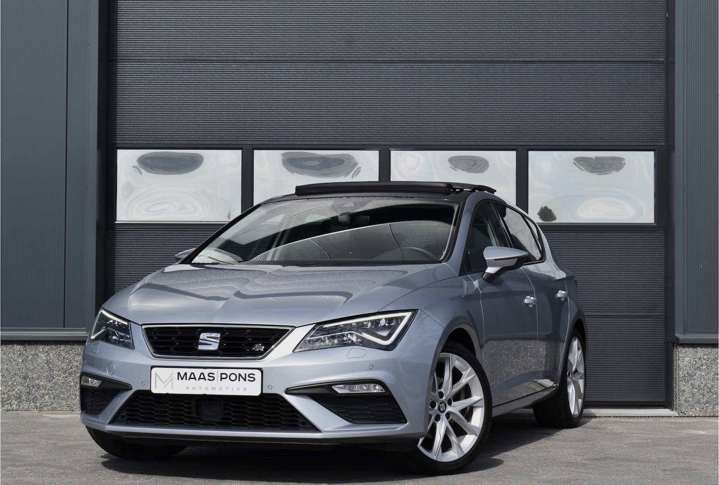 SEAT Leon - 1.4 EcoTSI FR Pano / Carplay / Cruise / Clima - AutoWereld.nl