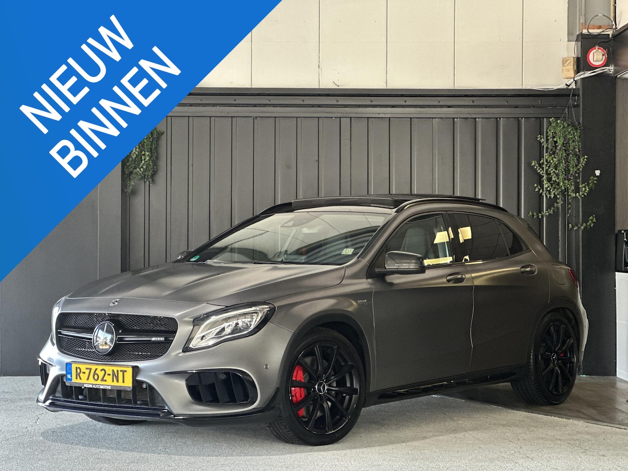 Mercedes-Benz GLA-Klasse - AMG 45 4MATIC Business | Panoramadak | kuipstoelen | Carplay | Leder | Adaptive Cruise Con - AutoWereld.nl