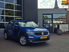Volkswagen T-Roc - 1.5 TSI Sport | Stoel -& stuurverwarming | Achteruitrij Camera