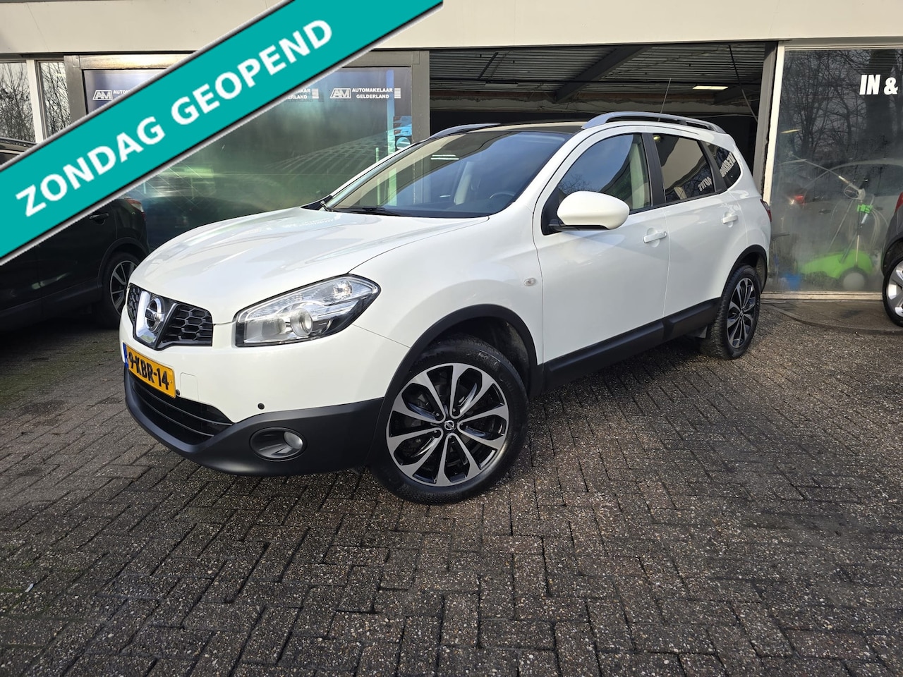 Nissan Qashqai - 1.6 Connect Edition | 2E EIGENAAR | 12MND GARANTIE | PANO | LAGE KM | CAMERA | NAVI | - AutoWereld.nl