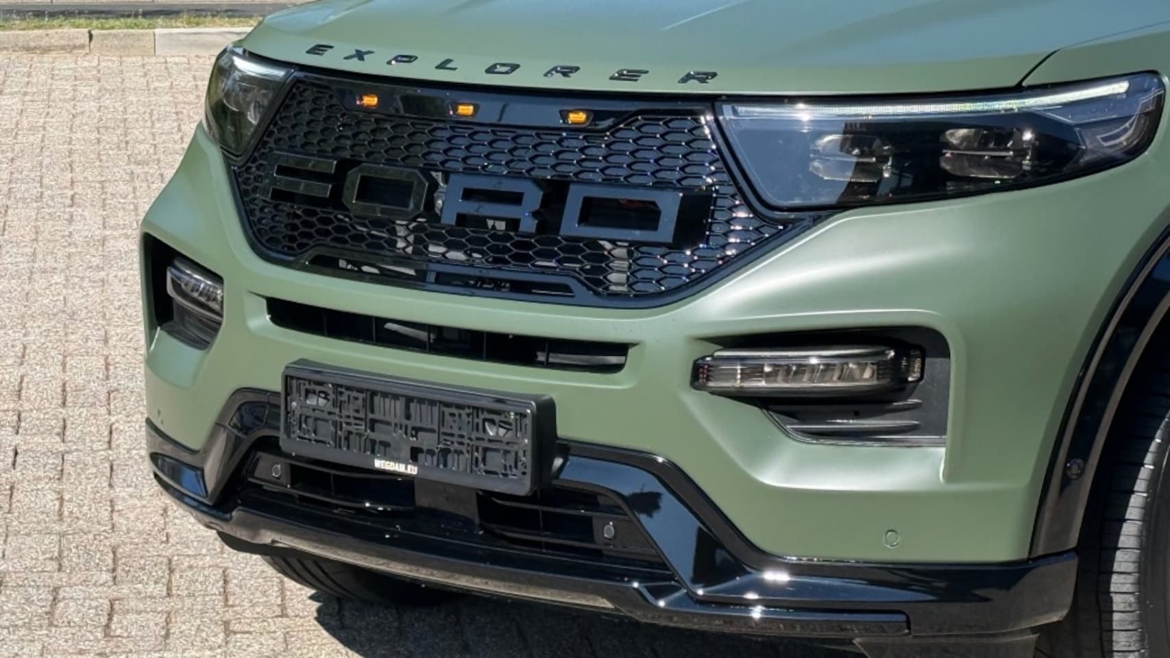 Ford Explorer - 3.0 V6 EB PHEV ST-LINE / ARMY EDITION / 20inch - AutoWereld.nl