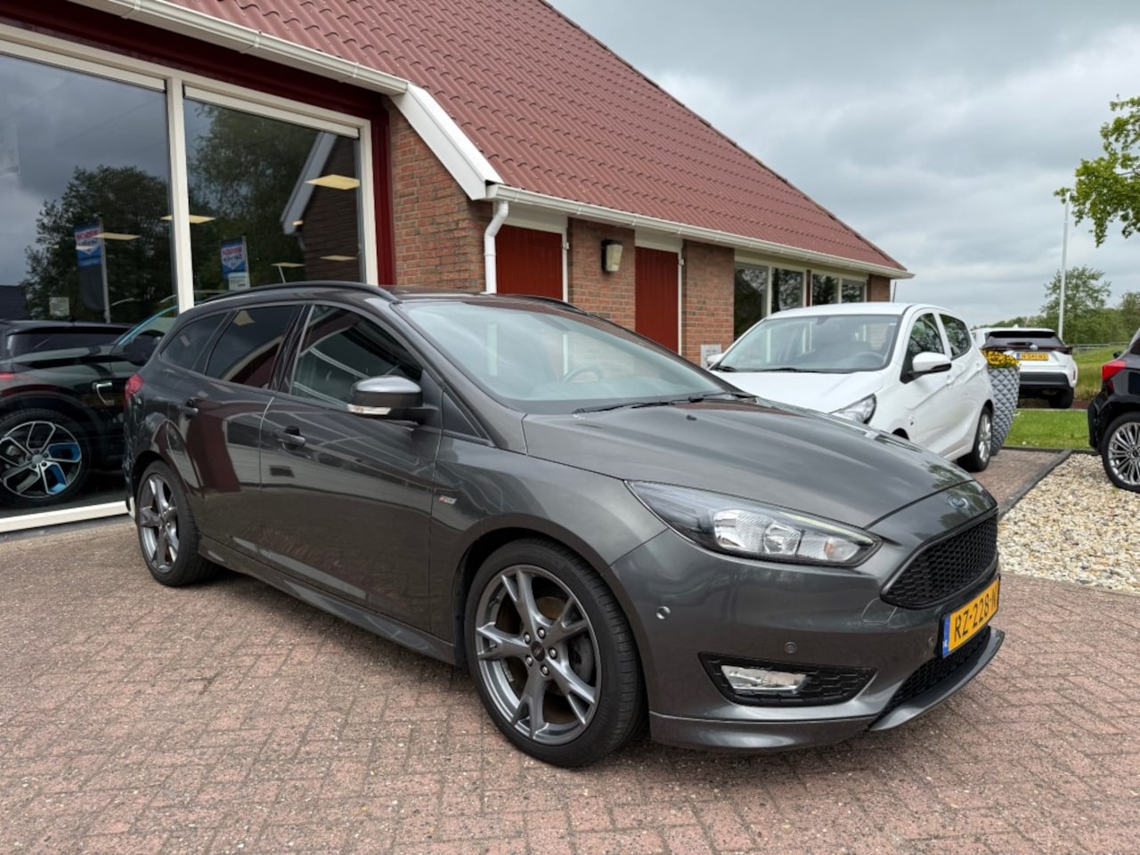 Ford Focus Wagon - 1.0 ECOBOOST ST-LINE BUSINESS WAGON IN PERFECTE STAAT!! Orig. NL - AutoWereld.nl