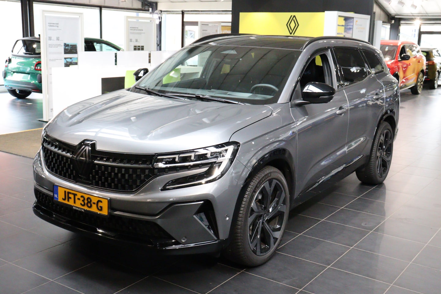 Renault Espace - E-Tech full hybrid 200 esprit Alpine 7persoons - AutoWereld.nl