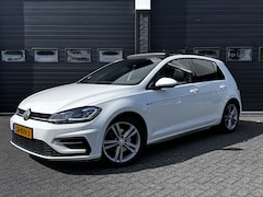 Volkswagen Golf - 1.5 TSI 150PK Highline Business R-line Automaat | Pano | Virtual | ACC | Camera | €16.950,