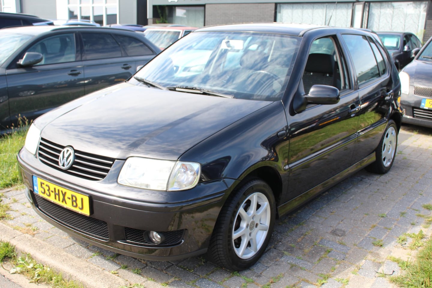 Volkswagen Polo - 1.4 Master Edition Zwart 5-Deurs 142.000km NAP Distributie vervangen bij 135.000km! APK 20 - AutoWereld.nl