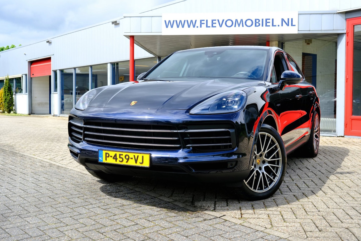 Porsche Cayenne Coupé - 3.0 E-Hybrid Platinum Edition Aut. Pano|Sport Chrono|Sportstoelen|Luchtvering - AutoWereld.nl
