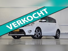 Toyota Verso - 1.8 VVT-i Aspiration 7p. Camera Navigatie Clima Garantie Mooi