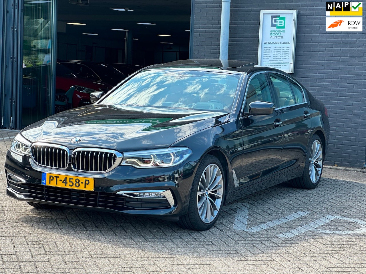 BMW 5-serie - 520d High Executive/PANO-DAK/CAMERA/LEDER/NAVI/NL-AUTO NAP!! - AutoWereld.nl