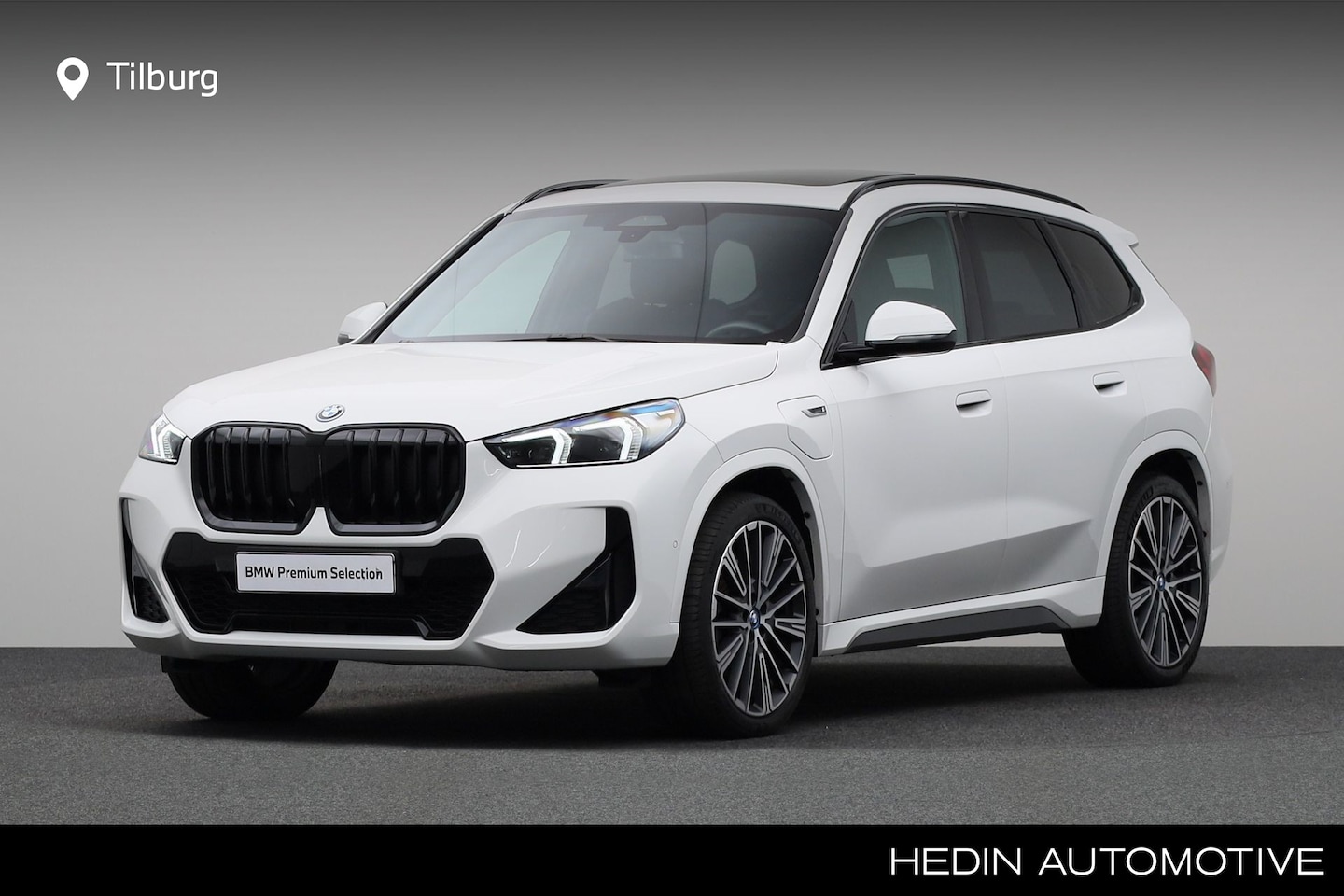 BMW X1 - xDrive30e M Sport Pakket | 20 inch Multispaak (Styling 869) | Achteruitrijcamera | Elektri - AutoWereld.nl