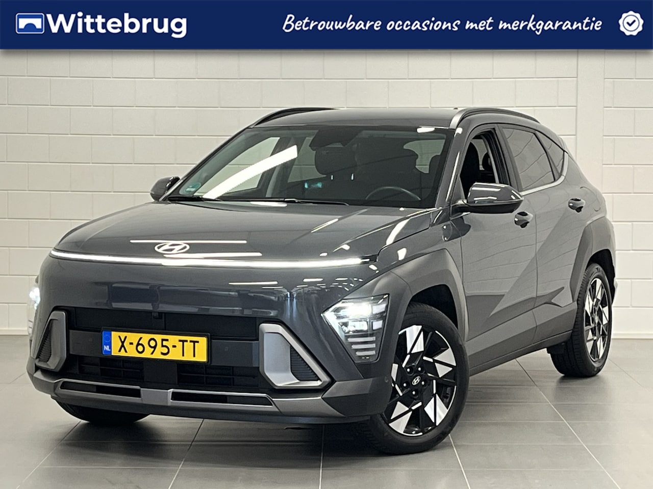 Hyundai Kona - 1.6 GDI HEV Premium LEDER | FULL LED | 18 INCH | ZEER COMPLETE UITVOERING! - AutoWereld.nl