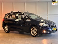 BMW 2-serie Gran Tourer - 220i Centennial Executive / Automaat / Leer / Cruise