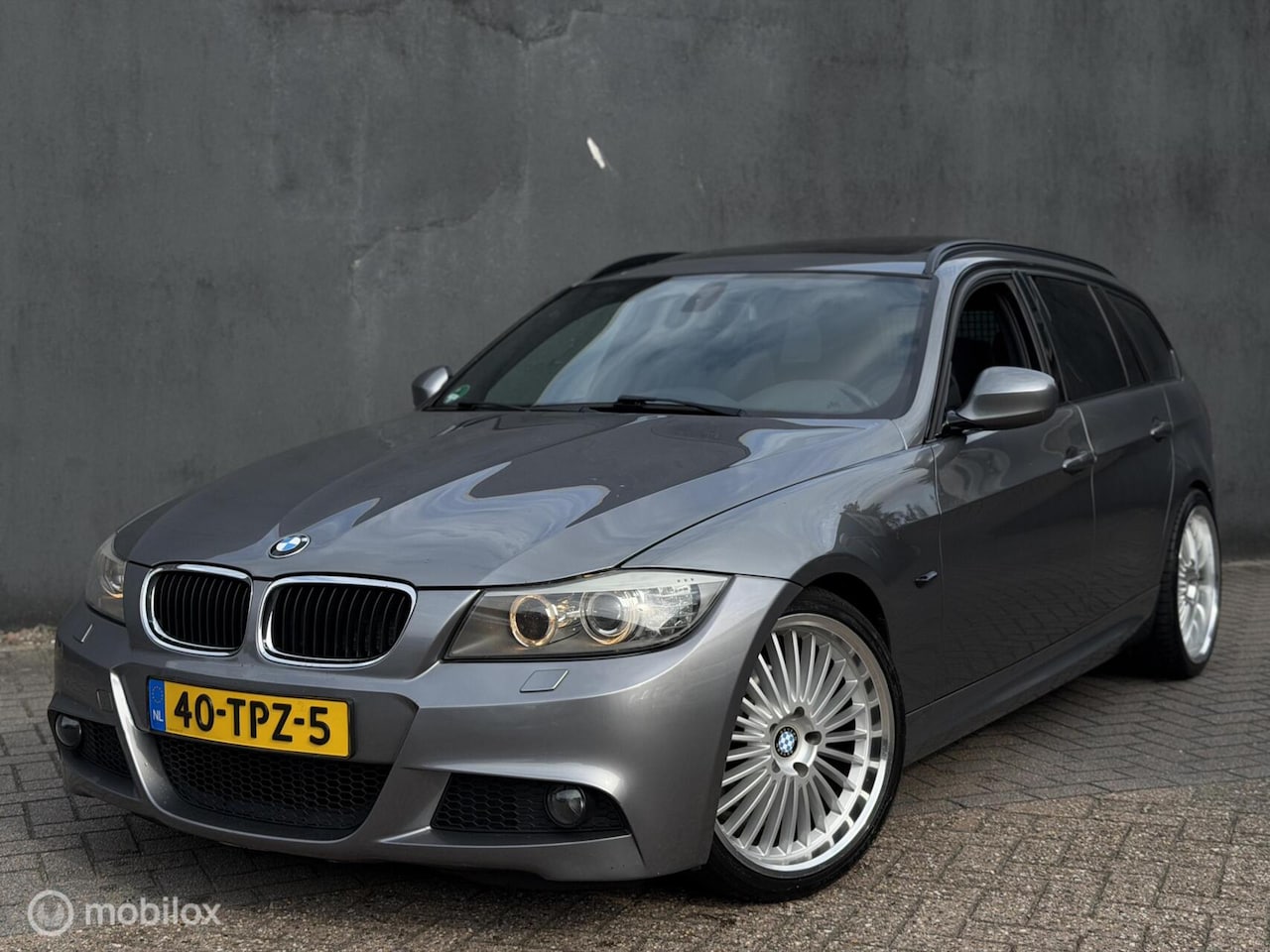 BMW 3-serie Touring - 318i LCI M Sport Edition -PANO- *INRUIL MOGELIJK* - AutoWereld.nl