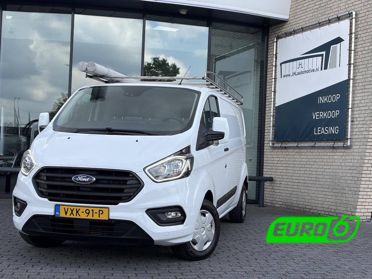 Ford Transit Custom - 300 2.0 TDCI L2H1*A/C*CRUISE*3-P*CAM*HAAK*TEL* - AutoWereld.nl