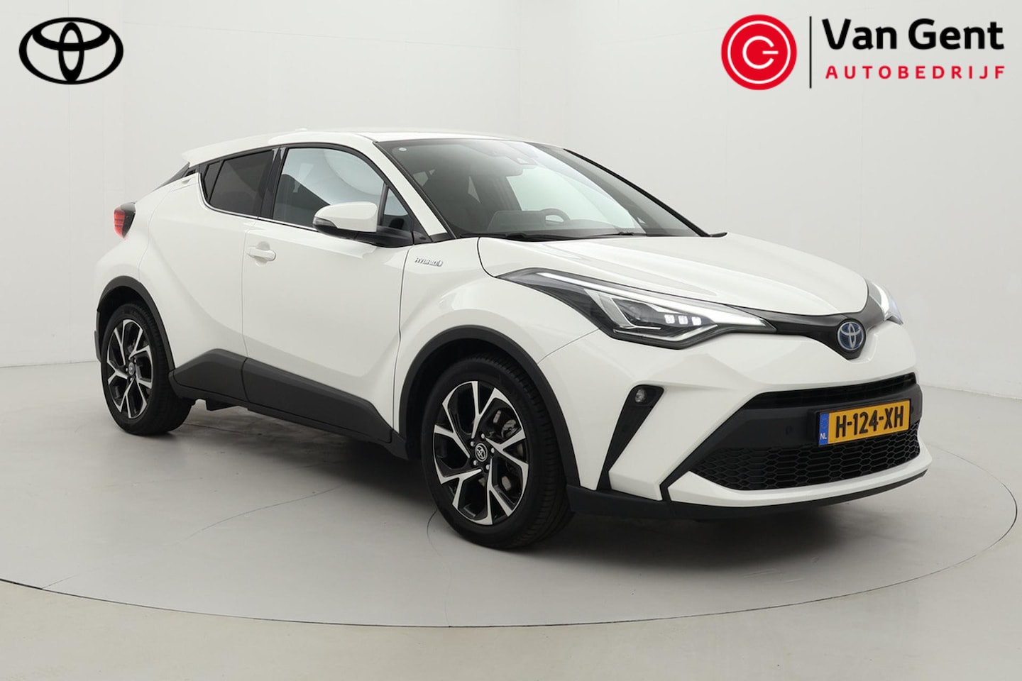 Toyota C-HR - 2.0 Hybrid First Edition | Dodehoek detectie | Navigatie | JBL | Stoelverwarming | Apple C - AutoWereld.nl