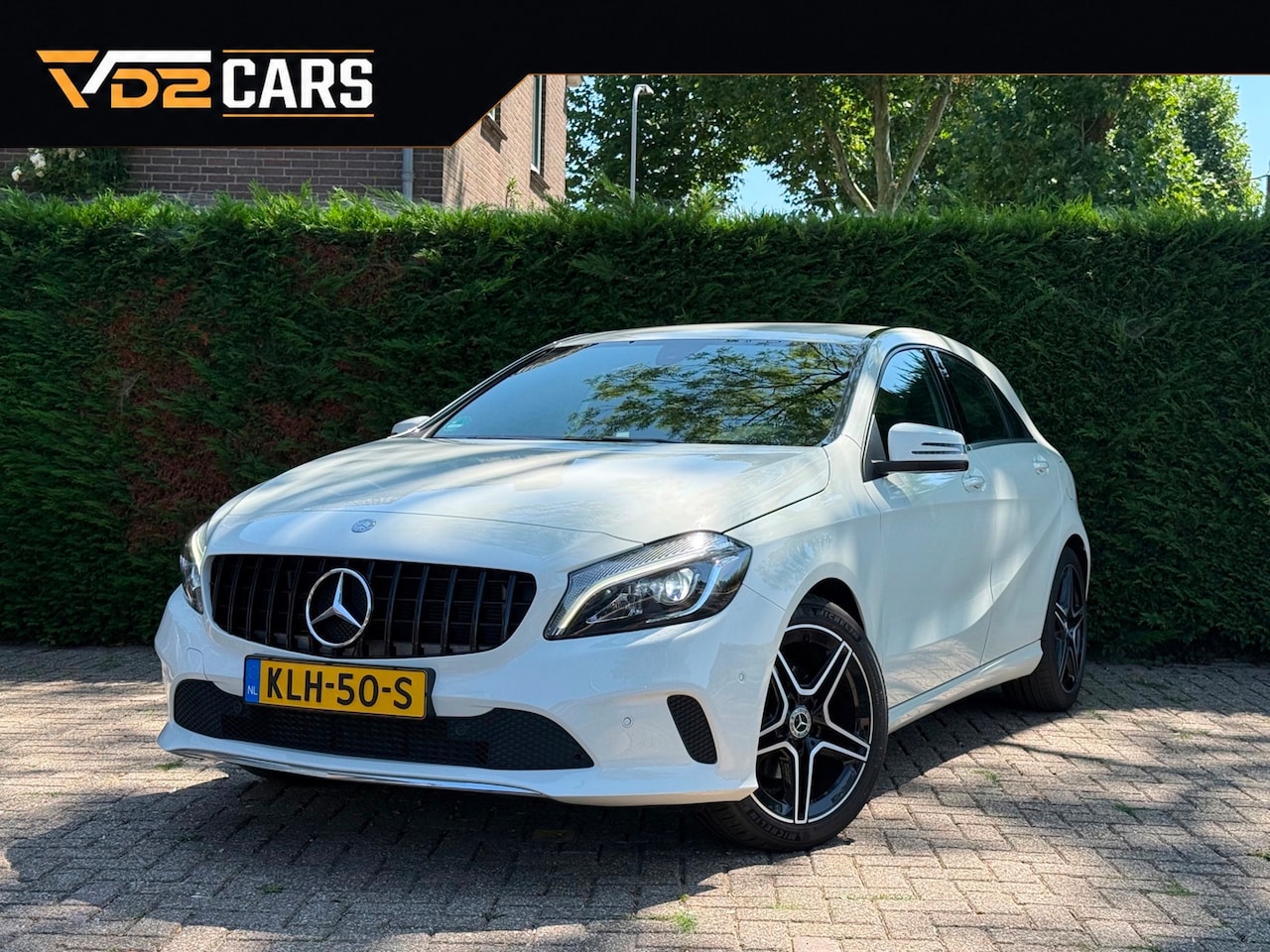 Mercedes-Benz A-klasse - 180 Urban |AMG-Look|Camera|LED| - AutoWereld.nl