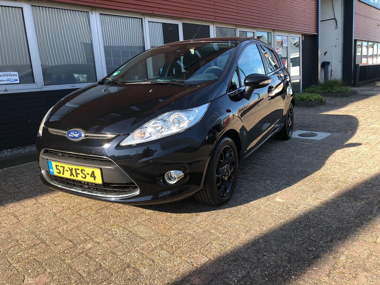 Ford Fiesta - 1.25 Titanium X - Pack | 5 Deurs | Bluetooth | Climate Controle | Cruise Controle | Radio/ - AutoWereld.nl