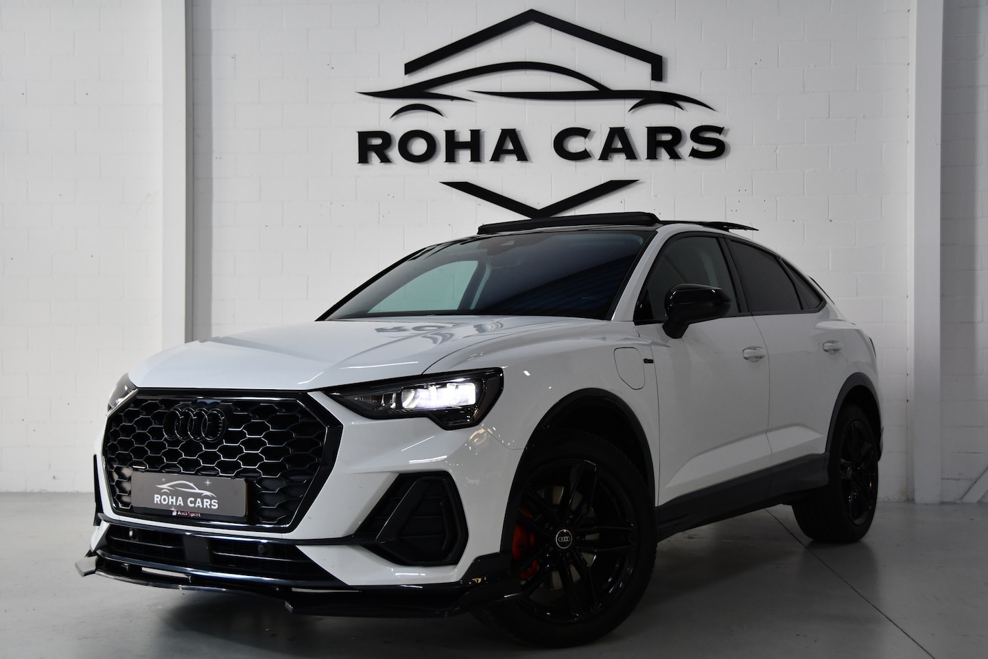 Audi Q3 Sportback - 45 TFSI e S-Line, Pano, Maxton, Uitlaatklepsysteem - AutoWereld.nl