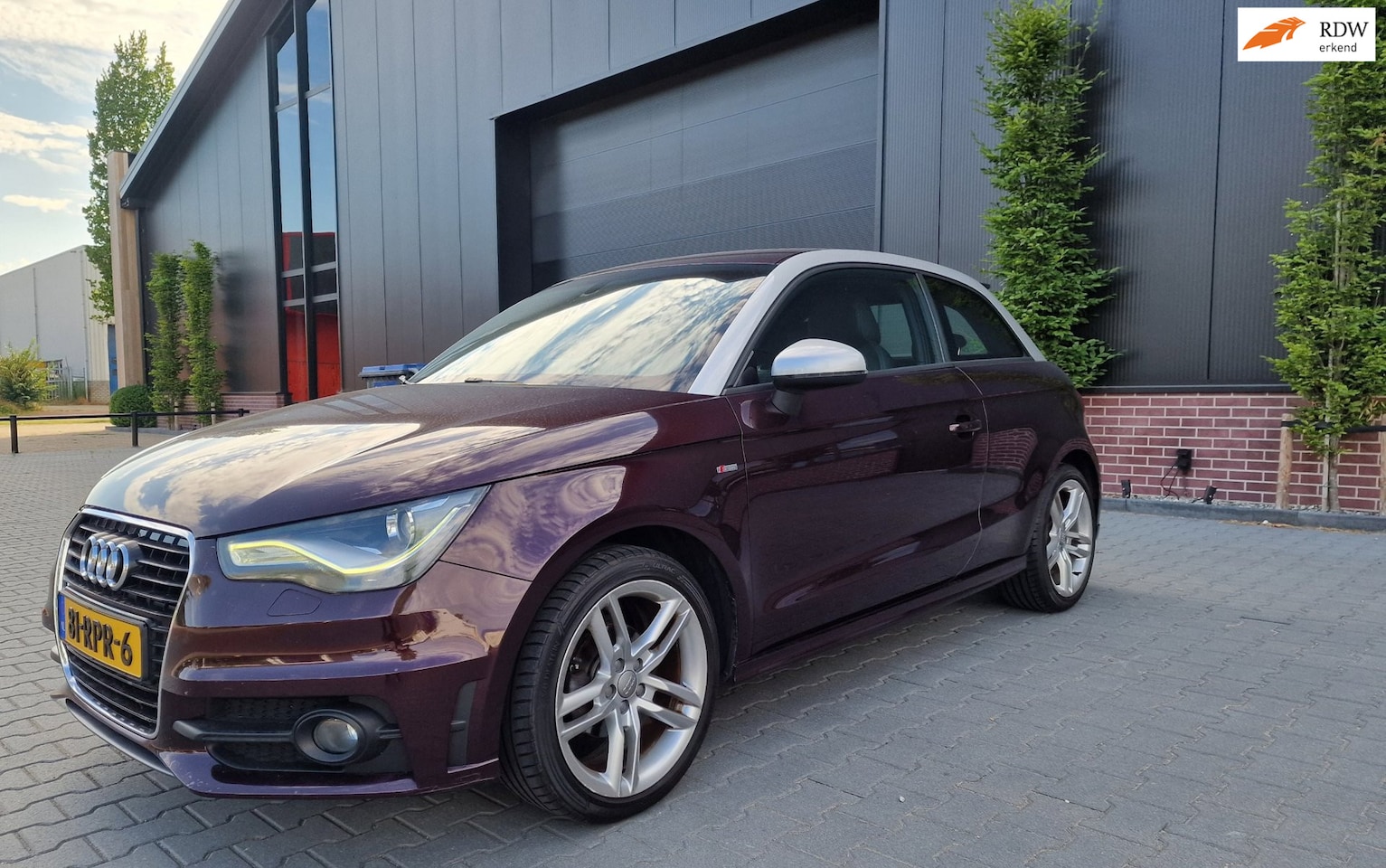 Audi A1 - 1.2 TFSI S edition PSENSOR NAVI CRUISE 2 X SLEUTELS - AutoWereld.nl