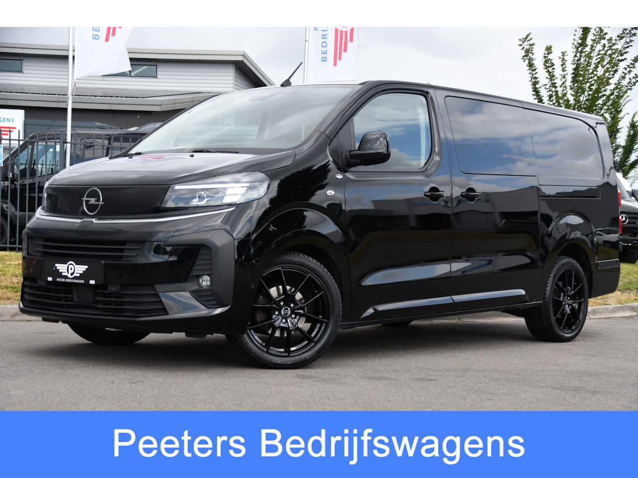 Opel Vivaro - 2.2 BlueHDI L3 DC Black Edition FULL OPTIONS! Adaptieve Cruise, Camera, Virtual, 2 x Schui - AutoWereld.nl