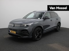 Volkswagen Tiguan - 1.5 eHybrid R-Line Edition 204 PK| Origineel Nederlands | 1e Eigenaar | Trekhaak | Panoram