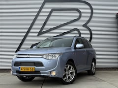 Mitsubishi Outlander - 2.0 PHEV instyle 2e Eigenaar|Pano|Trekhaak|Stoelverw|Camera|Cruise|Clima|Navi|Elek achterk