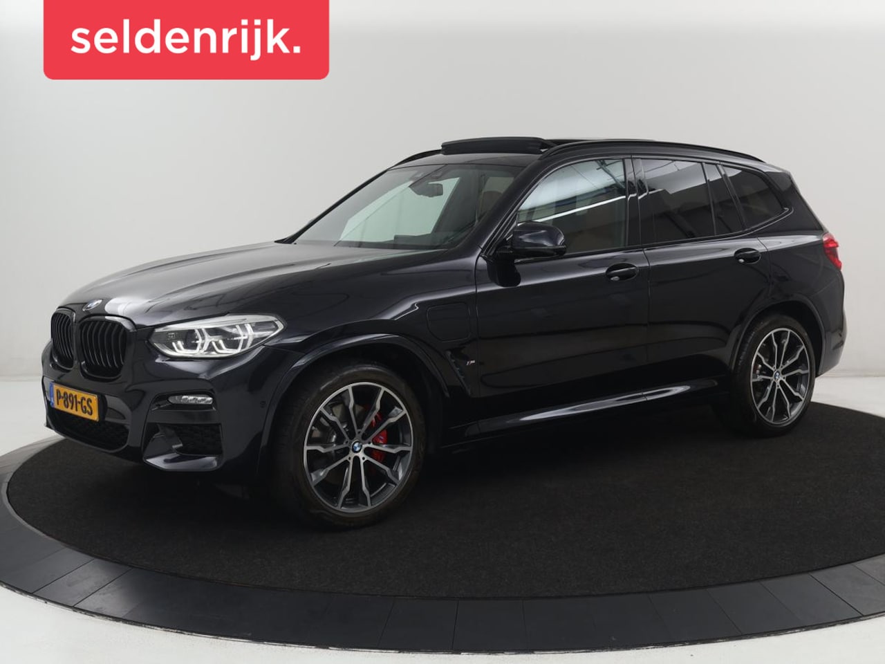 BMW X3 - xDrive30e M Sport | SOH 87,9% | Panoramadak | Trekhaak | Stoelverwarming voor & achter | H - AutoWereld.nl