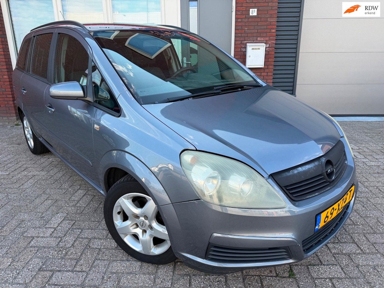 Opel Zafira - 1.6 Business / 7P / Airco / Cruise / NAP - AutoWereld.nl