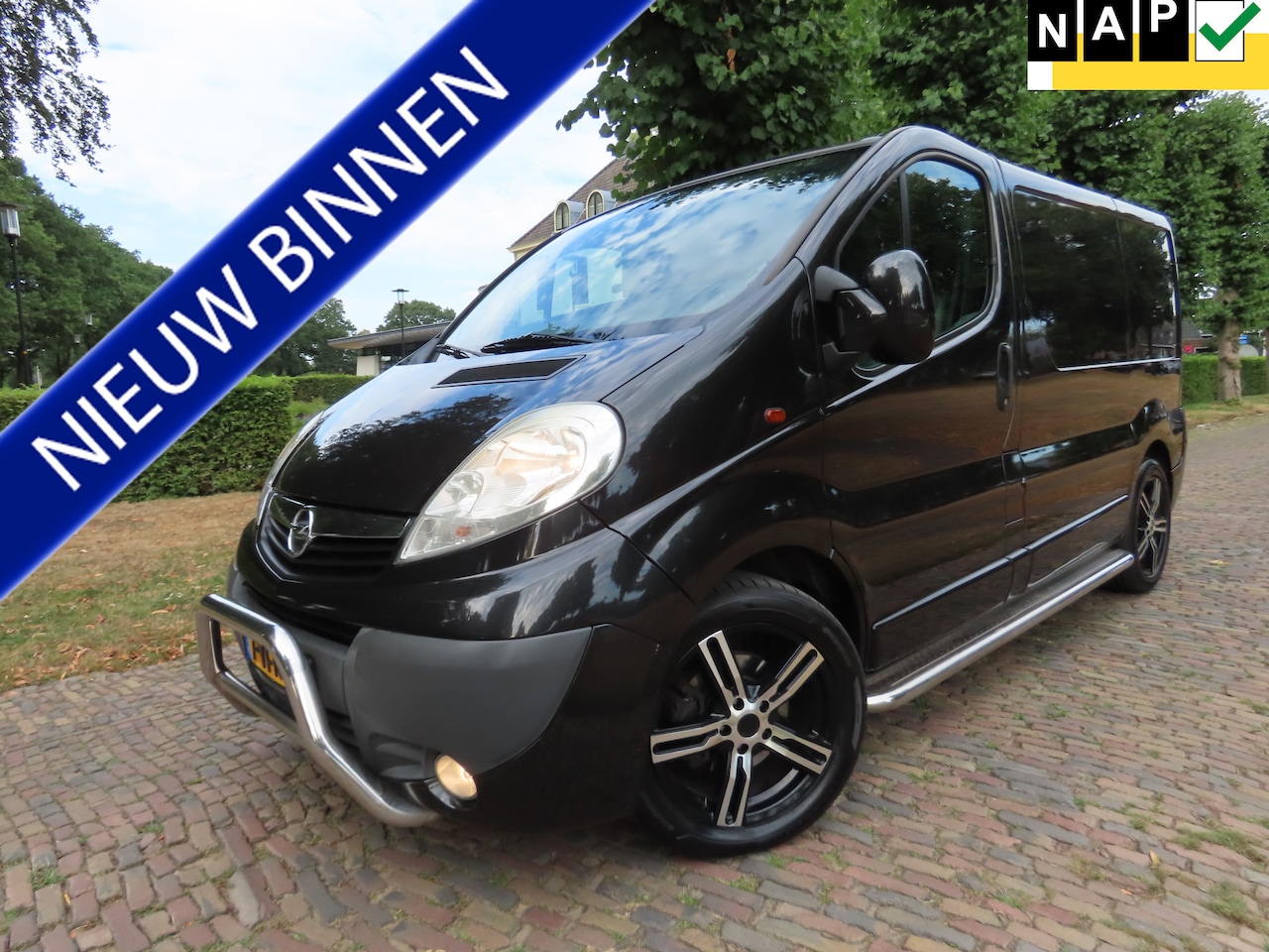 Opel Vivaro - 2.0 CDTI L1H1 Airco Cruisecontrol Navigatie Sidebar Bullbar 3 Persoons Pdc Lm Velgen Trekh - AutoWereld.nl