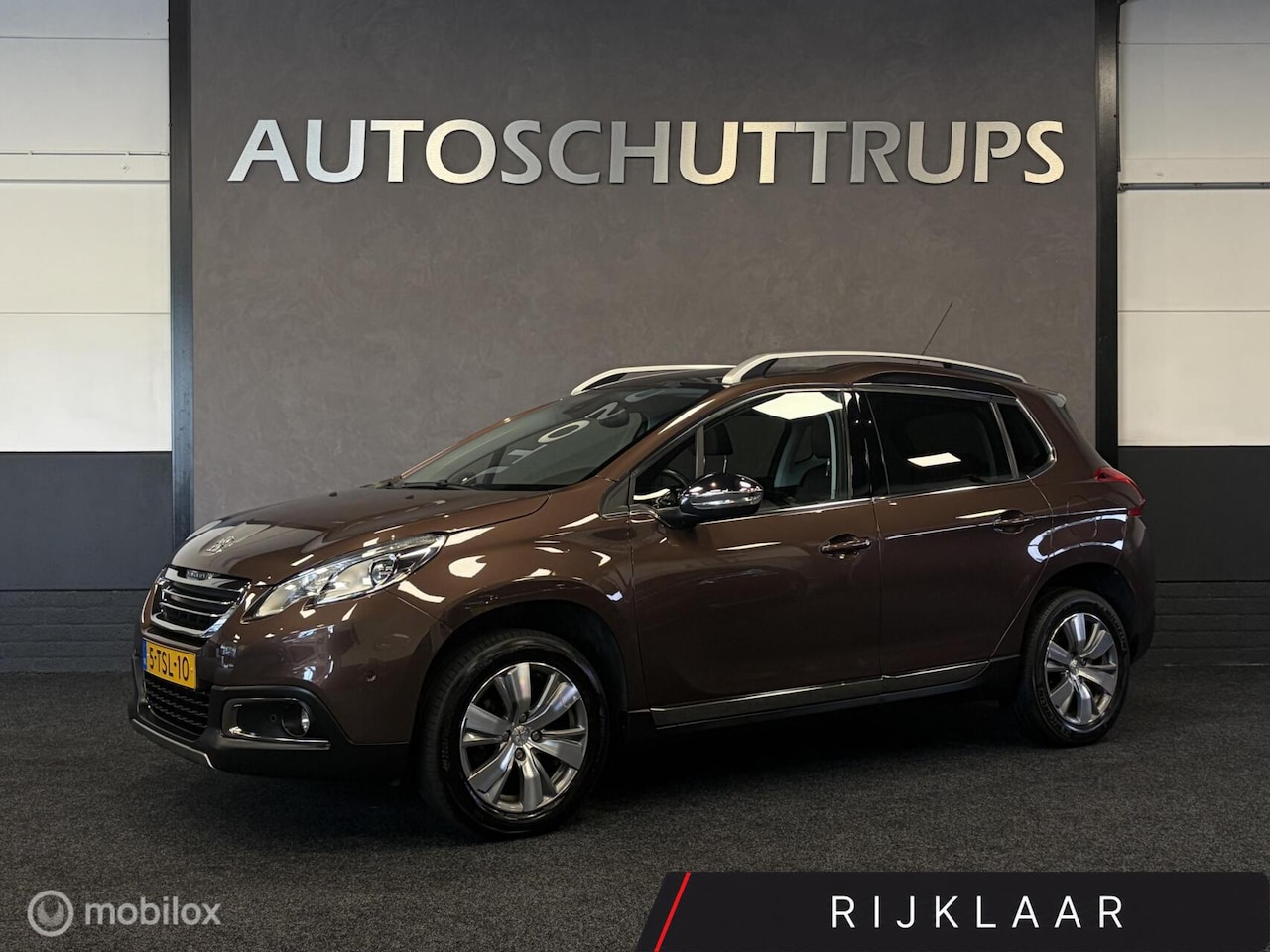 Peugeot 2008 - 1.2 VTi Allure PANORAMA / CLIMA / CRUISE / TR.HK / NAP / DB. VV / - AutoWereld.nl