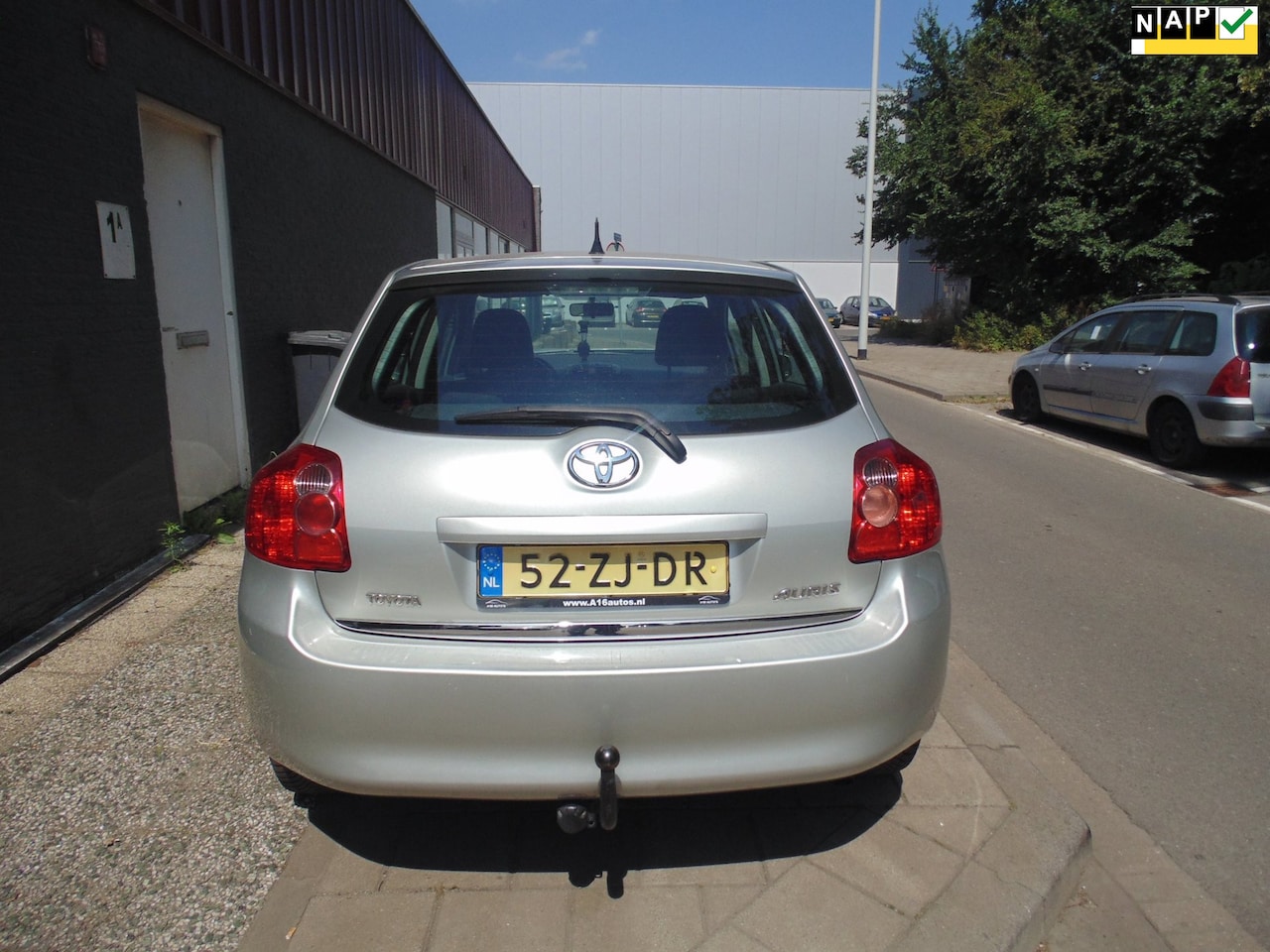 Toyota Auris - 1.6-16V Sol Business met NAVI AIRCO TERKHAAK rijdt 100% goed voor scahde - AutoWereld.nl