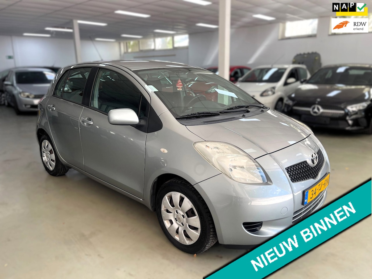 Toyota Yaris - 1.3 VVT-i Sol 1.3 VVTi Sol - AutoWereld.nl