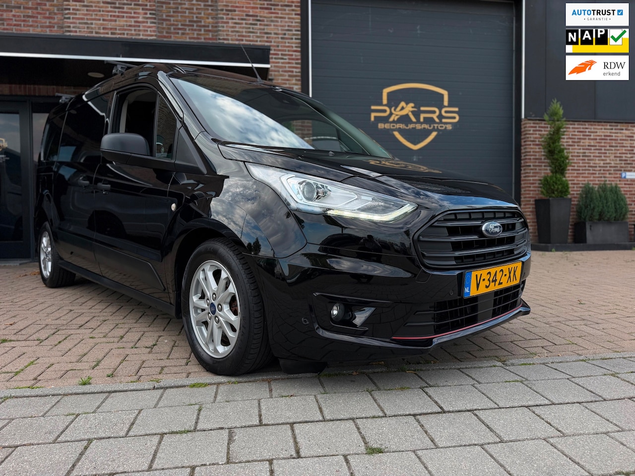 Ford Transit Connect - 1.5 EcoBlue L2 Trend Sport 120PK Automaat vol aan opties Airco Navi Cruise Elk.Ramen zeer - AutoWereld.nl